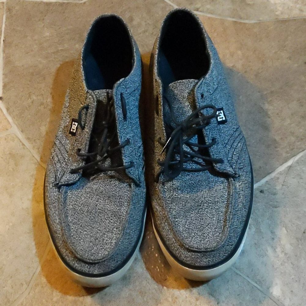 DC shoes